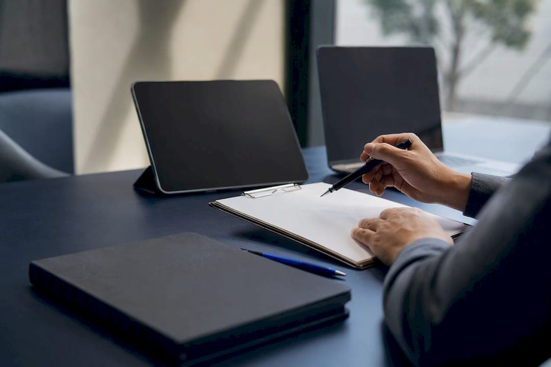 72hr & 30day governance failure checklist for operational leaders